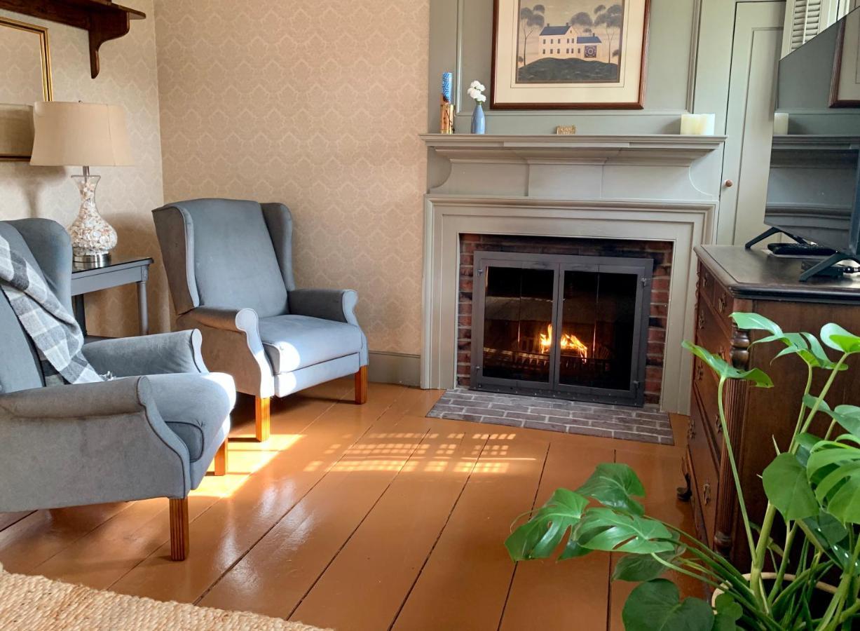 Ashley Manor Bed & Breakfast Barnstable Exterior foto