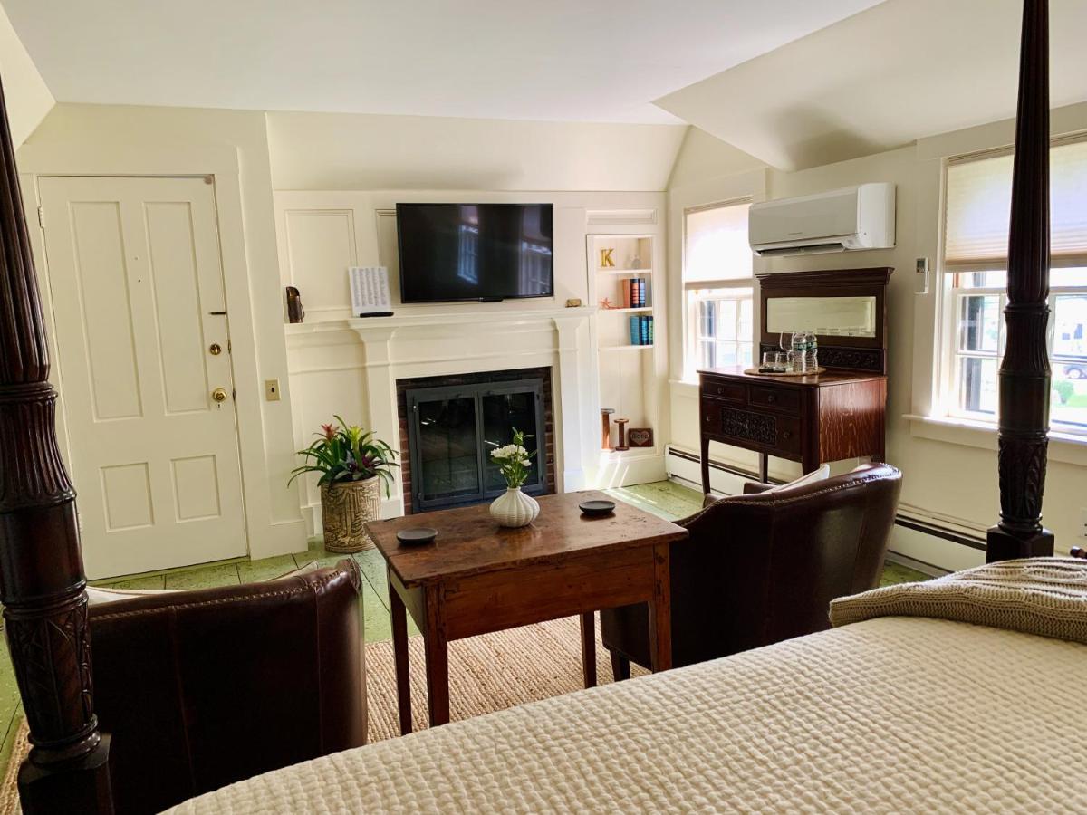 Ashley Manor Bed & Breakfast Barnstable Exterior foto