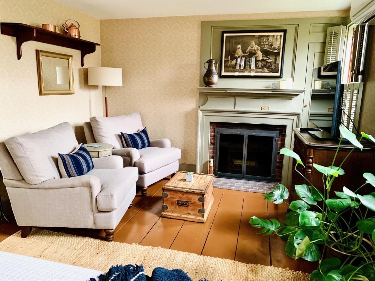 Ashley Manor Bed & Breakfast Barnstable Exterior foto